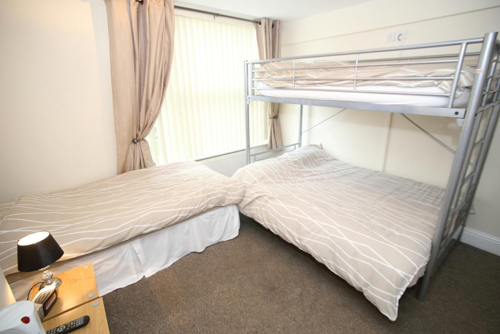 Soccer Suite Liverpool Rum bild
